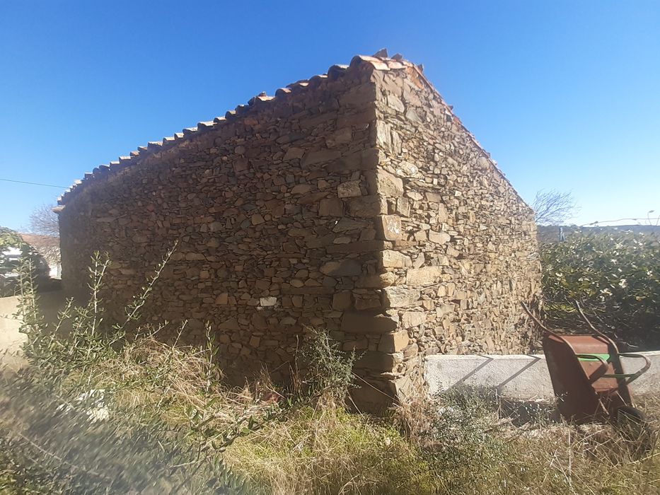 Casa antiga para remodelar