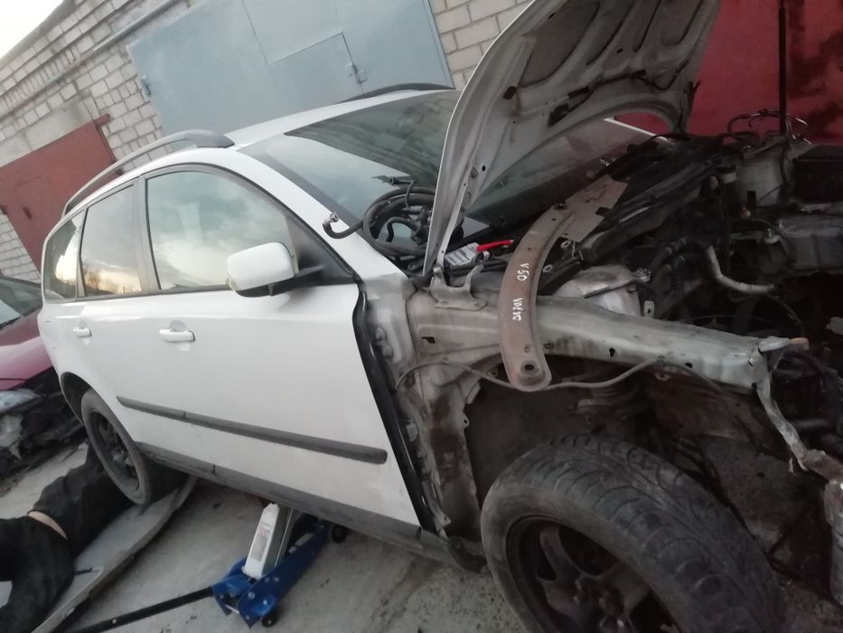 Разборка Volvo S40 V50  2.0 dizel.