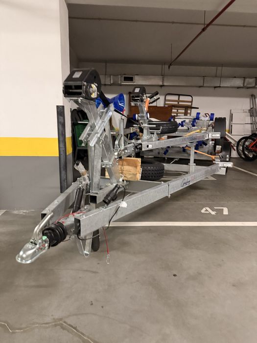 Atrelado de barco GE13 5.57m  NOVO