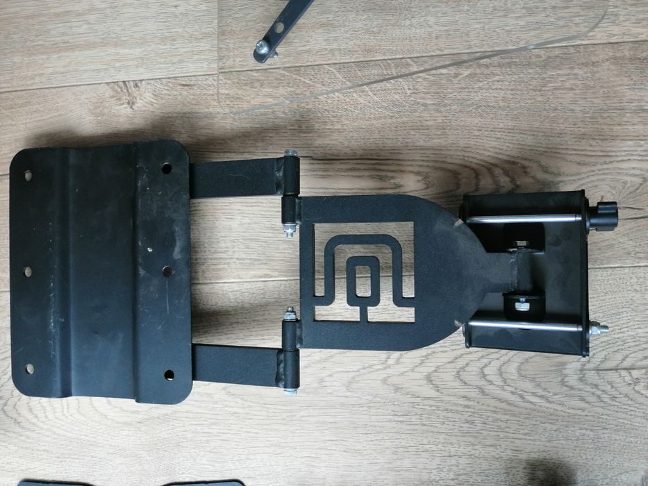 Wieszak do telewizora do 32'