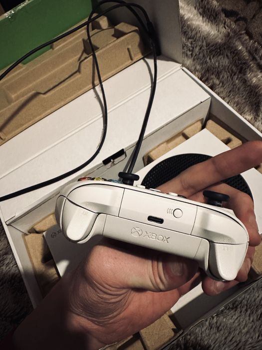 Xbox series S 512 гб идеал