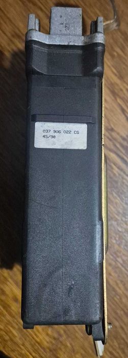Sterownik Silnika VW PASSAT B3 (88-93r.) 2,0 Benzyna BOSCH Oryginalny