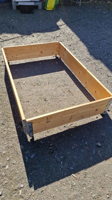 Skrzynia  ogrodowa na grządki