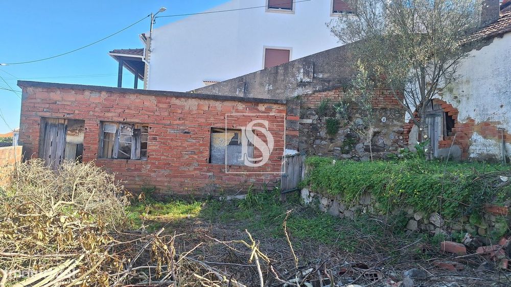 Moradia para Restaurar - Chamusca