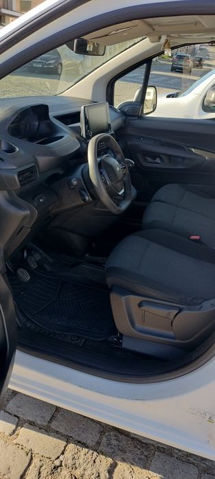 Peugeot 1.5HDI  partner longa 2022