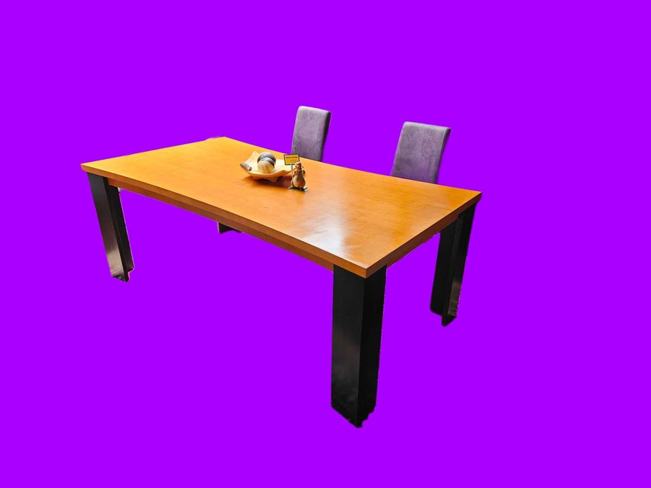 Mesa de sala - óptimo estado - Só a mesa as cadeiras são à parte