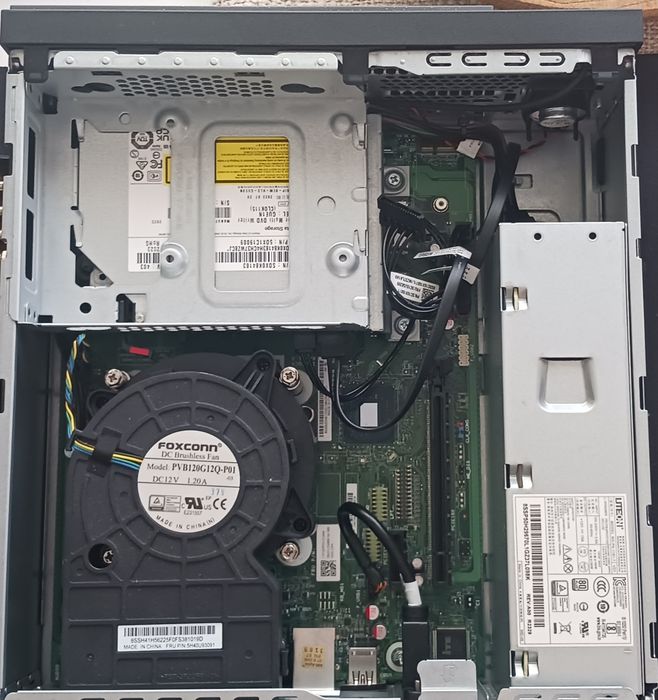 Lenovo ThinkCentre neo 50s gen3-Sem CPU/RAM/Disco