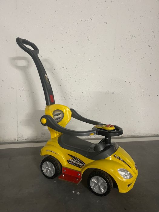 Jeździk samochodzik dla dziecka