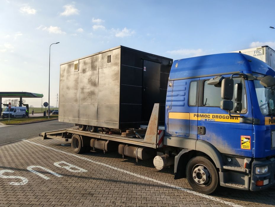 Laweta Transport Maszyn Pomoc Drogowa