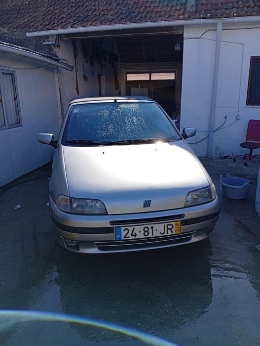 Carro Vendo Fiat Punto Cabriolet de 1998, motor 1.2 16v de 85cv