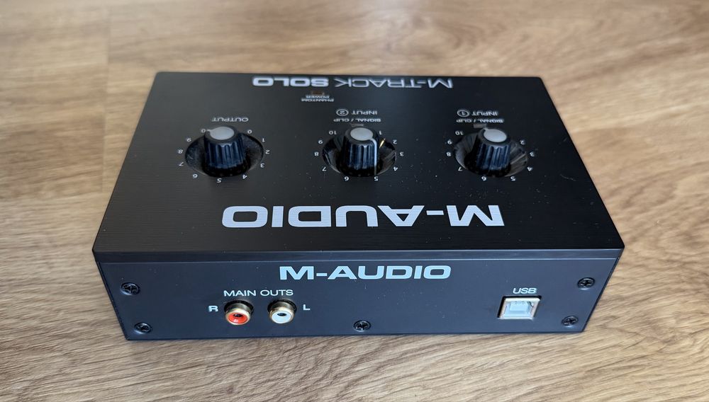 Placa de Som M-Audio M-Track Solo (Interface USB)