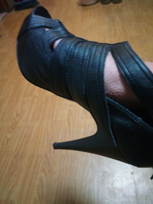 94. Buty/szpilki damskie rozmiar 39