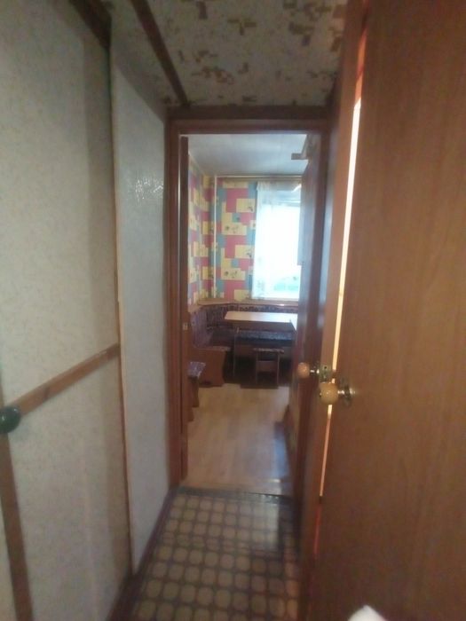 Срочно продам однокомнатную квартиру метро Индустриальная