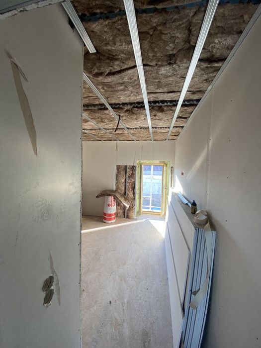 Pinto Pladur – Tetos falsos, divisórias e isolamentos