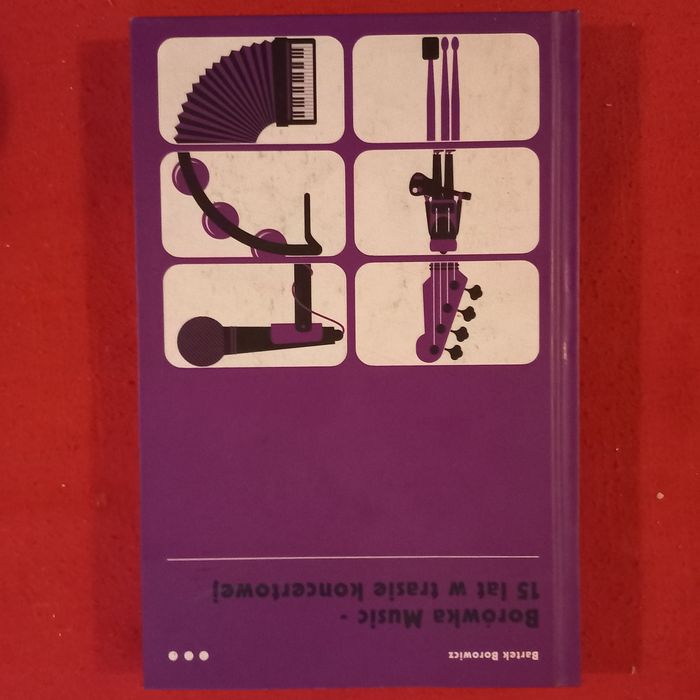 Borówka Music . Bartek Borowicz