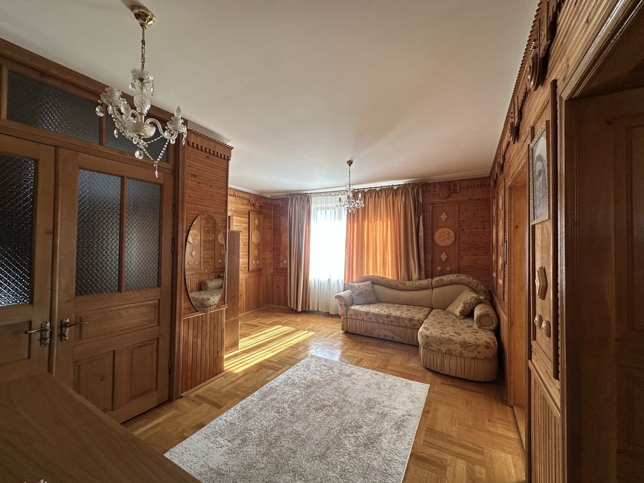 Терміновий продаж будинок з ремонтом все залишається ,ділянка 20 сотих