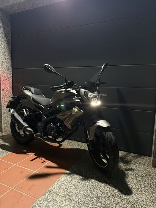 Benelli bn125 2023