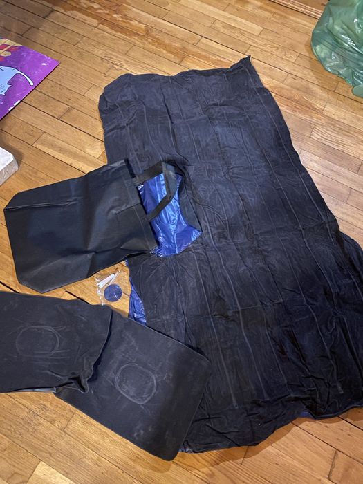 Lozko materac dmuchany do auta namiot nowy poduszki