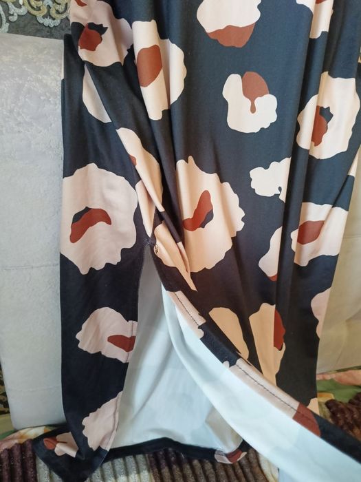 Продам  красиву сукню