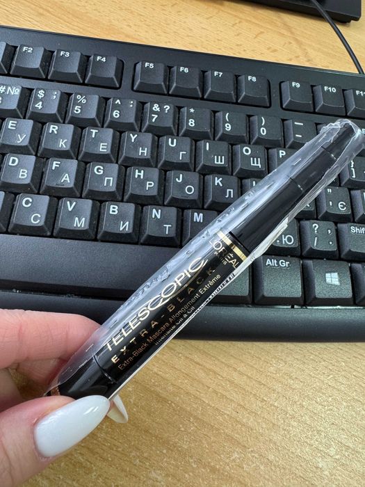 Туш для вій L'Oreal Paris Telescopic Carbon Extra Black