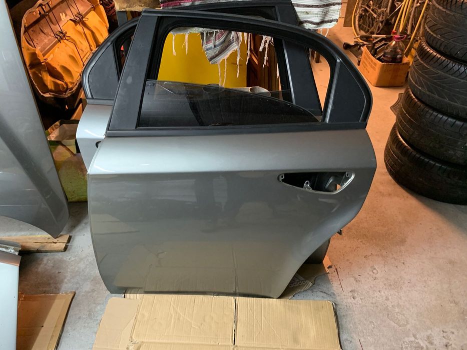 Portas, volante, consola central etc Alfa 159