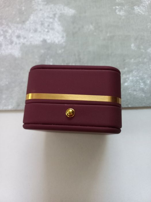 Złota zawieszka serce z prawdziwymi diamentami