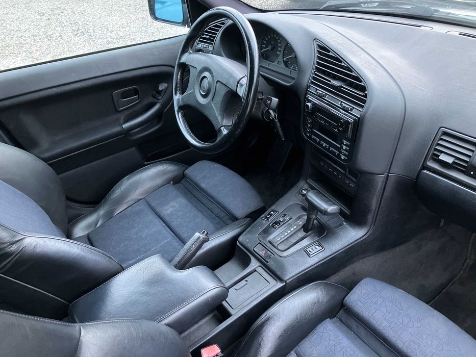 BMW 323i Montreal Fabryczny M-Pakiet Hi-Fi Climatronic Szyberdach