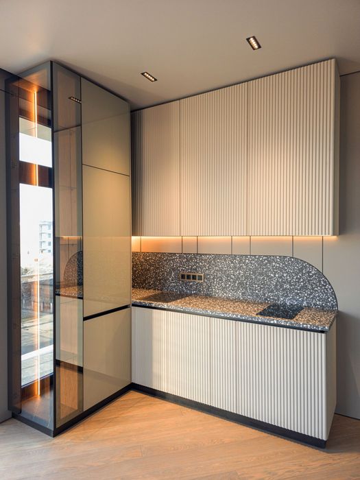 Виготовлення кухонь, тумб, шаф-купе під ключ та інші меблі для спальні