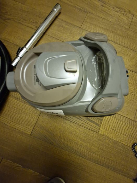 Продам пилесос zepter