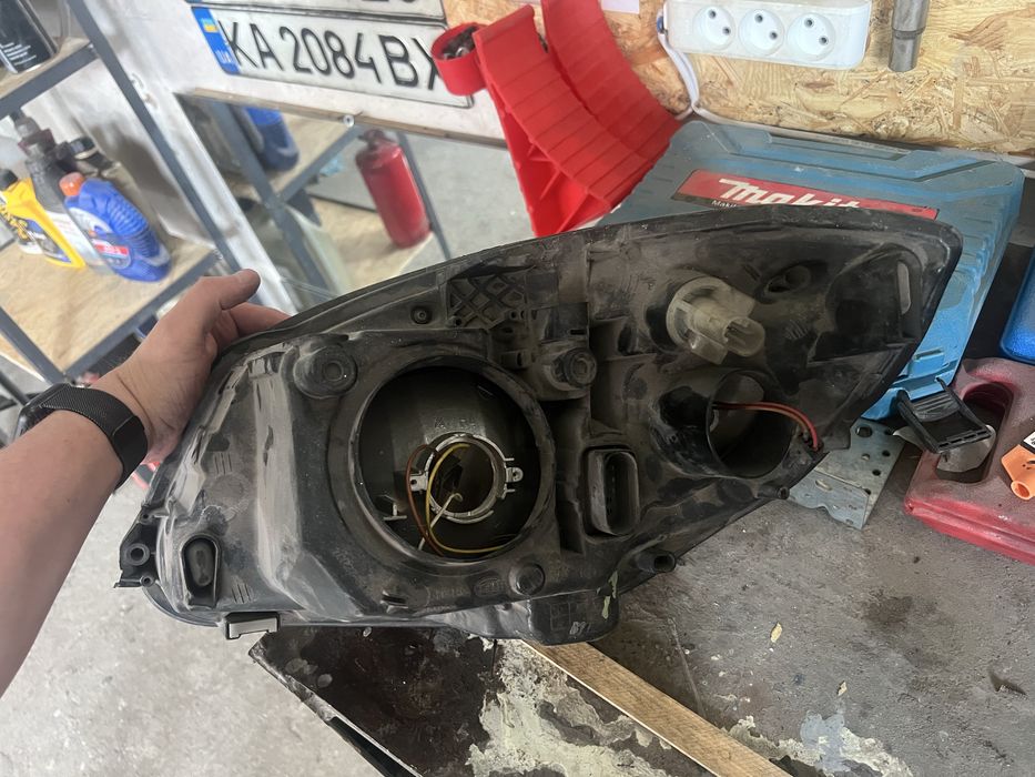 Передня правая фара Шкода Фабия Румстер fabia romster