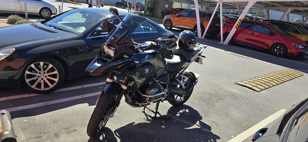 BMW R1250GS Triple Black Akrapovic