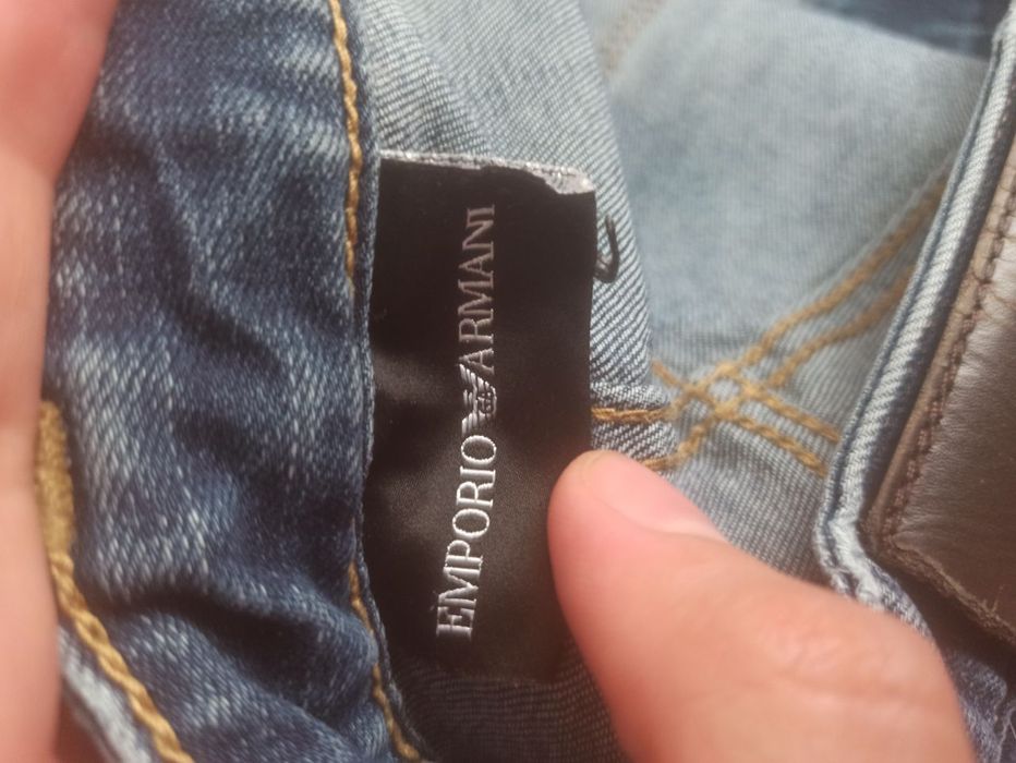 Emporio Armani W30 L 32