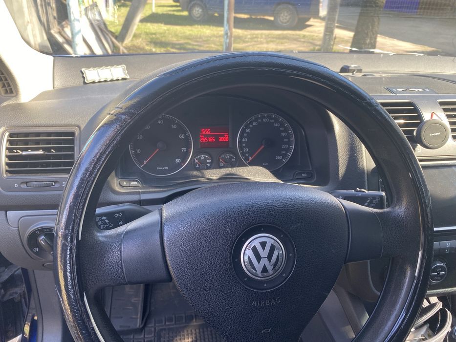 Гольф 5 в хорошому стані