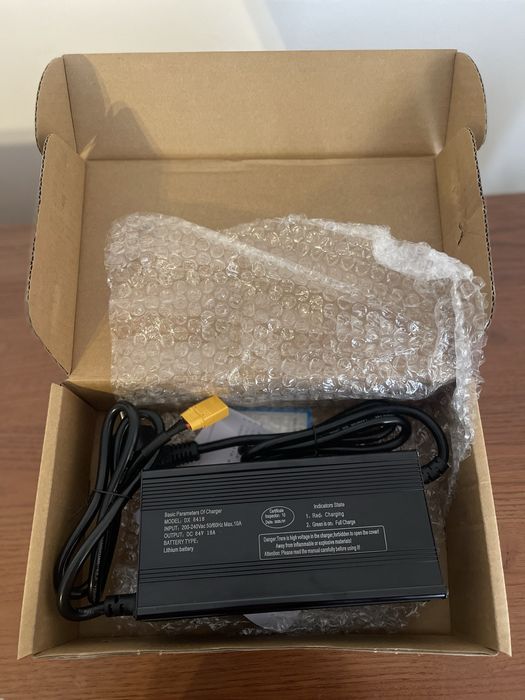 Зарядний пристрій 18a для Li-ion 16s(67,2) 20s 21s(88,2) акумуляторів