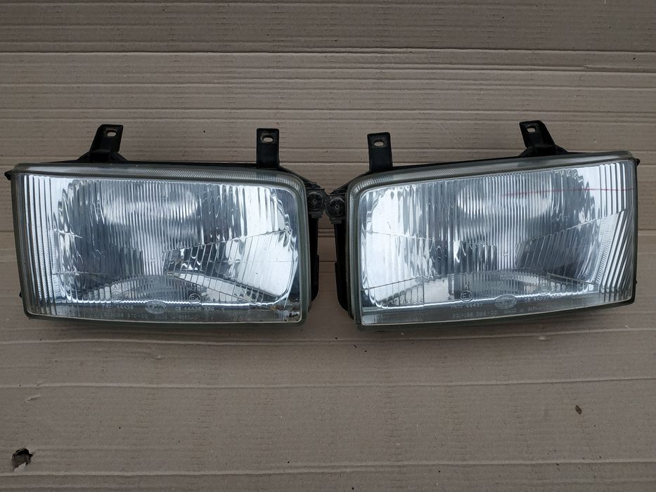 Передні фари оптика пряма б/в оригинал VW T-4,Транспортер-4