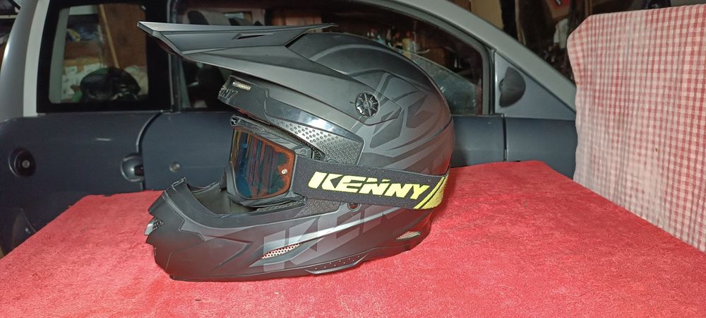 Capacete Kenny Track