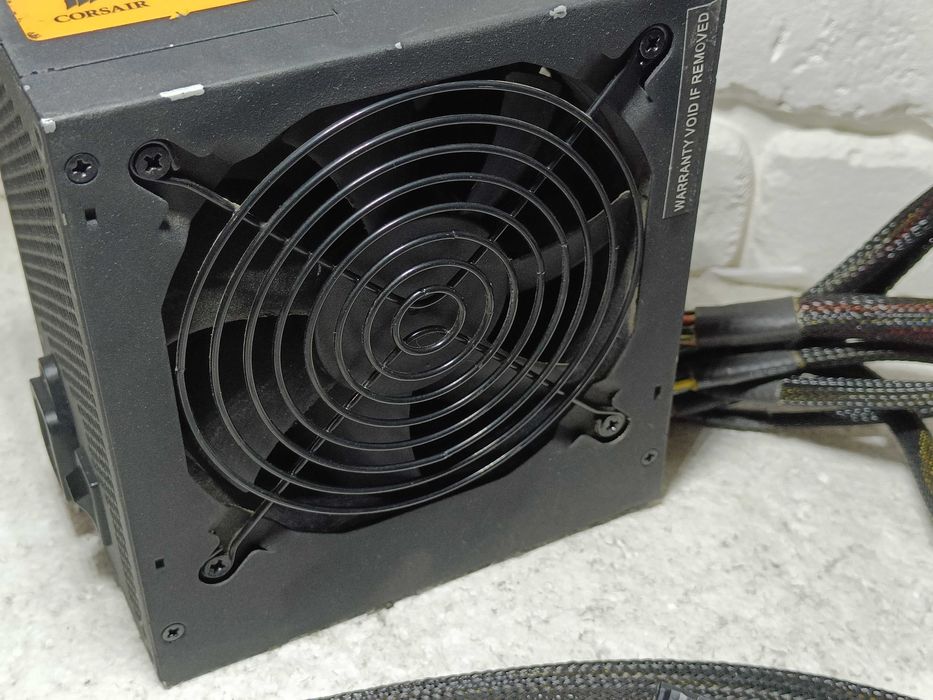 Блок живлення CORSAIR VX550W 80 PLUS 8+6 GPU 8pin CPU ЗАВОДСЬКА пломба