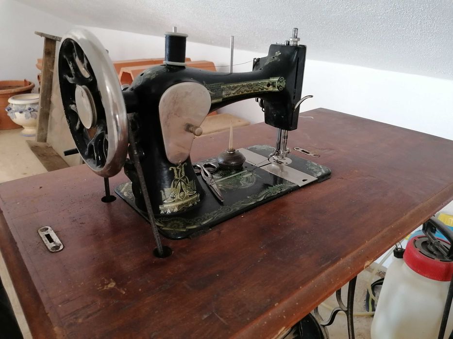 Máquina custura antiga Singer