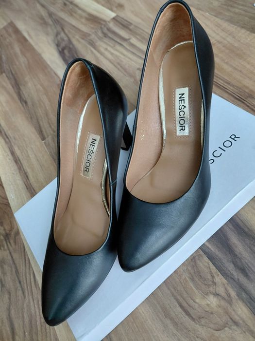 Neścior czółenka pantofle skórzane