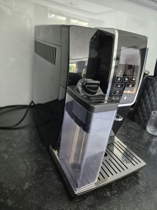 Ekspres do kawy Delonghi Dinamica