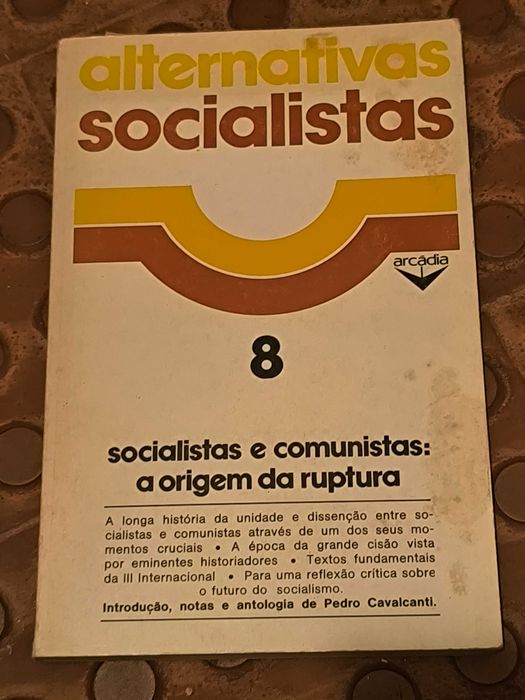 Alternativas Socialistas 8 - socialistas e comunistas origem da rutura