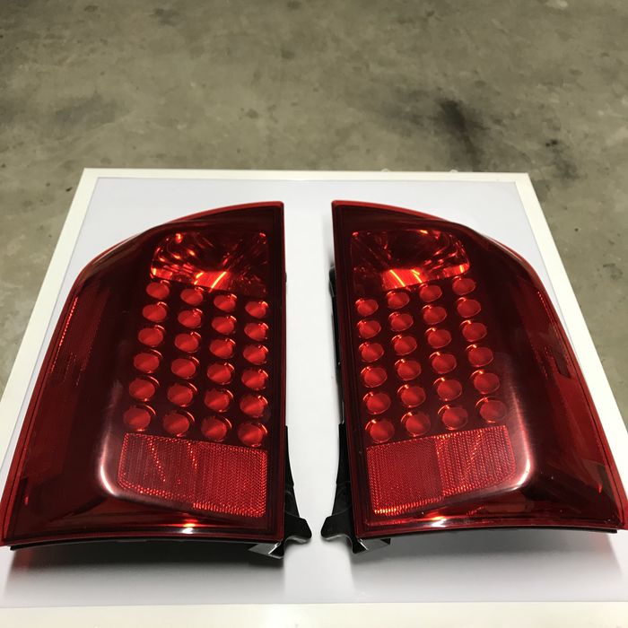 Стопи, стоп сигнал, задні фари фонар infiniti qx56 nissan armada titan