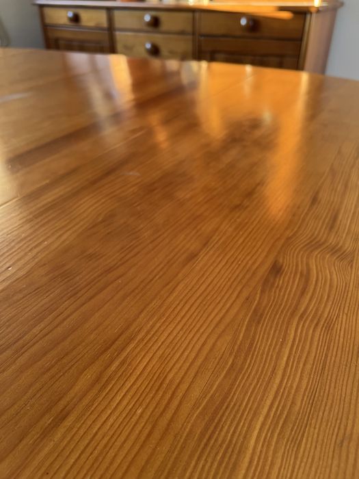 Mobília sala de jantar + sala de estar (madeira pinho - Cerne)