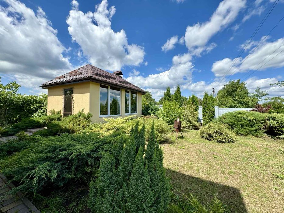 Просторий будинок у тихому місці, ідеальний для сім’ї