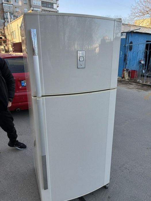 Холодильник б/у холодильники Sharp
