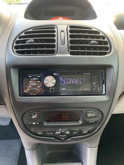 Peugeot 206 //143mil kms //AC digital // teto panorâmico -Impecável