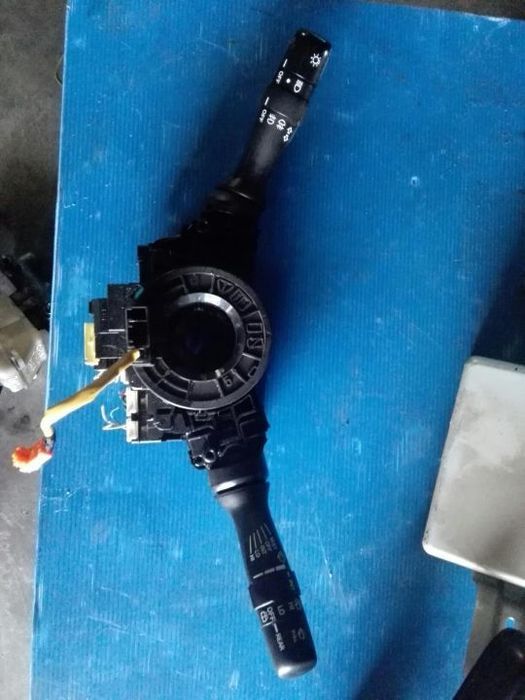 Manipulo luz Toyota Auris