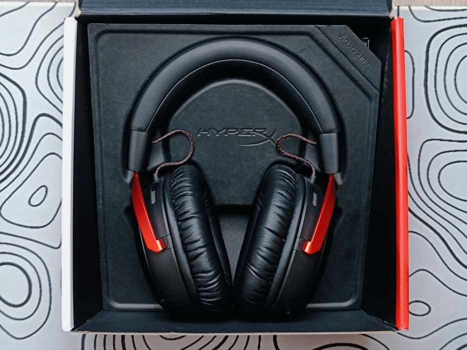 HyperX Cloud III Wireless - Como Novo