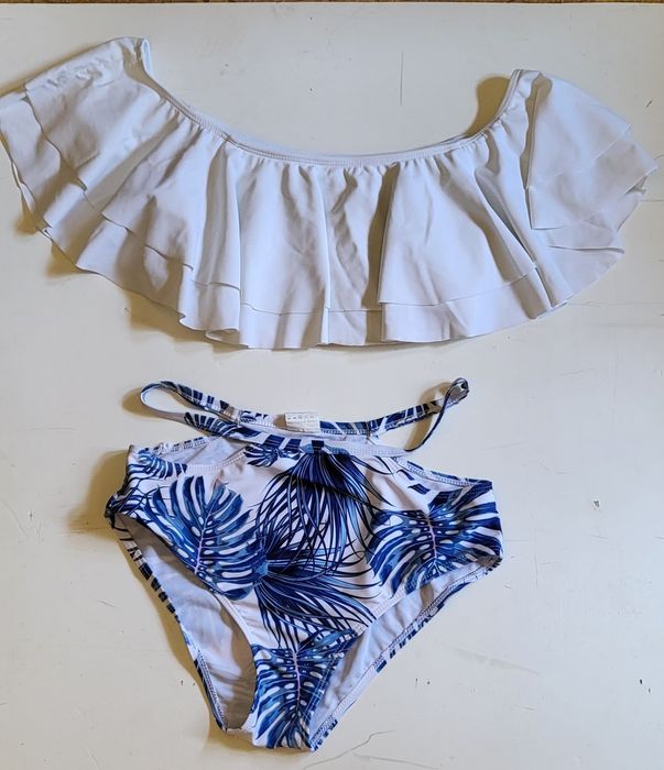 Biquíni mãe + filhas 12/18meses