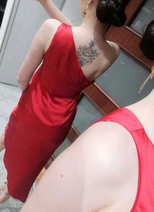 Ognista czerwień , asymetryczna ASOS 36